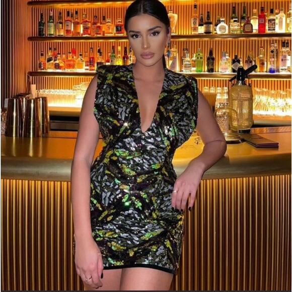 ZARA BLOGGER FAVORITE SEQUIN MINI DRESS - Picture 1 of 13